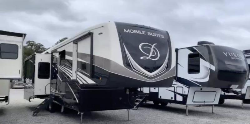 2022 DRV MOBILE SUITES 39DBRS3