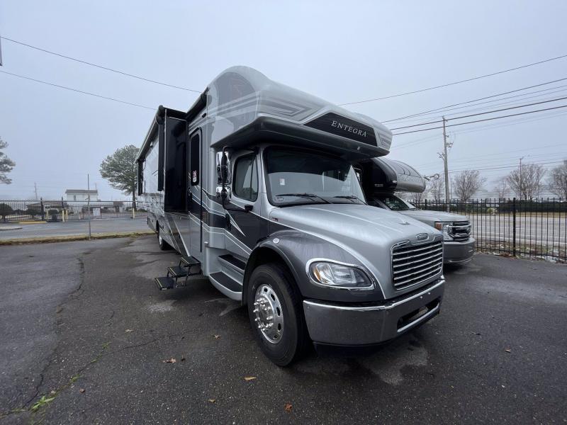 2022 ENTEGRA COACH ACCOLADE 37L