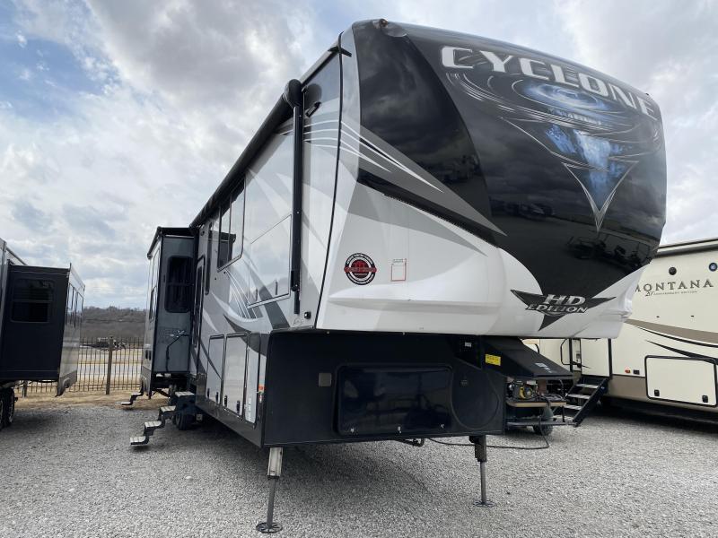 2018 HEARTLAND CYCLONE 4151