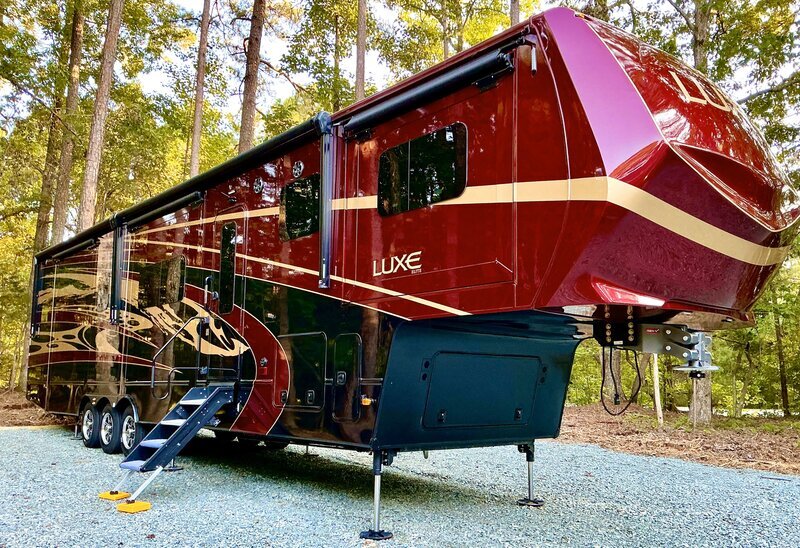 2020 LUXE ELITE 44FL