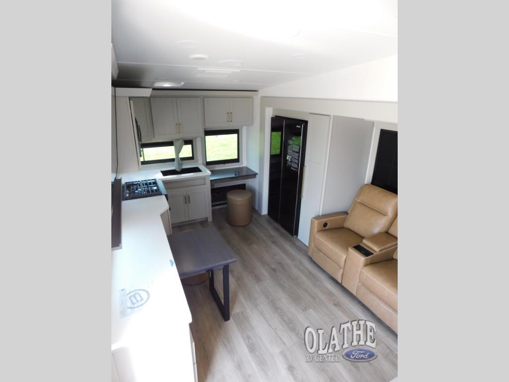 A photo of this 2026 Brinkley MODEL Z