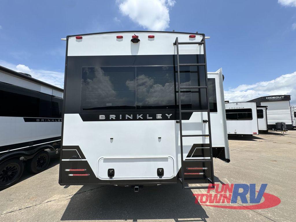 A photo of this 2026 Brinkley MODEL Z AIR