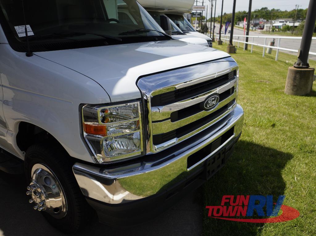 A photo of this 2026 Gulf Stream RV Yellowstone Conquest 6215LE