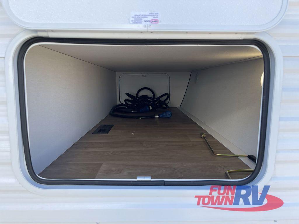 A photo of this 2026 Winnebago ACCESS