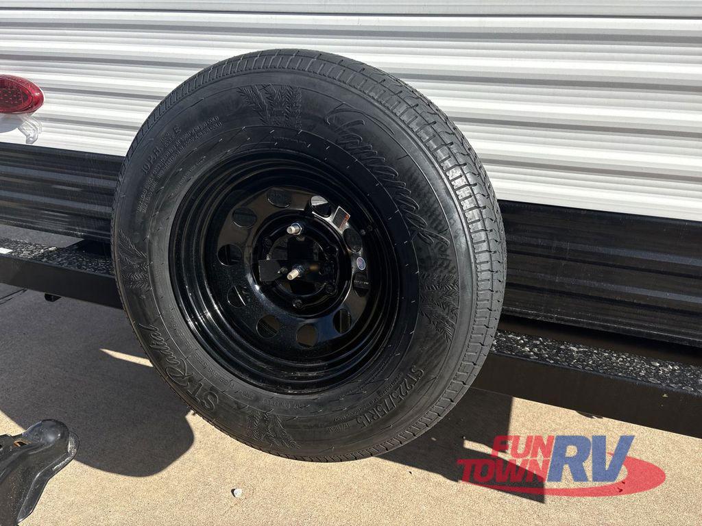 A photo of this 2026 Winnebago ACCESS