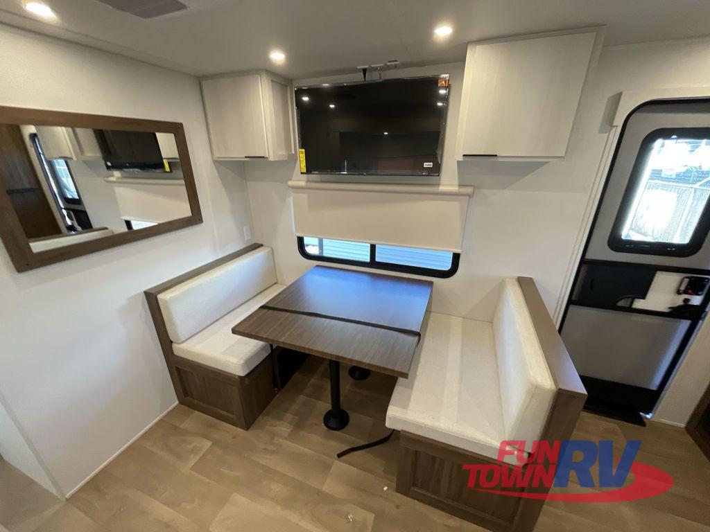 A photo of this 2026 Winnebago ACCESS