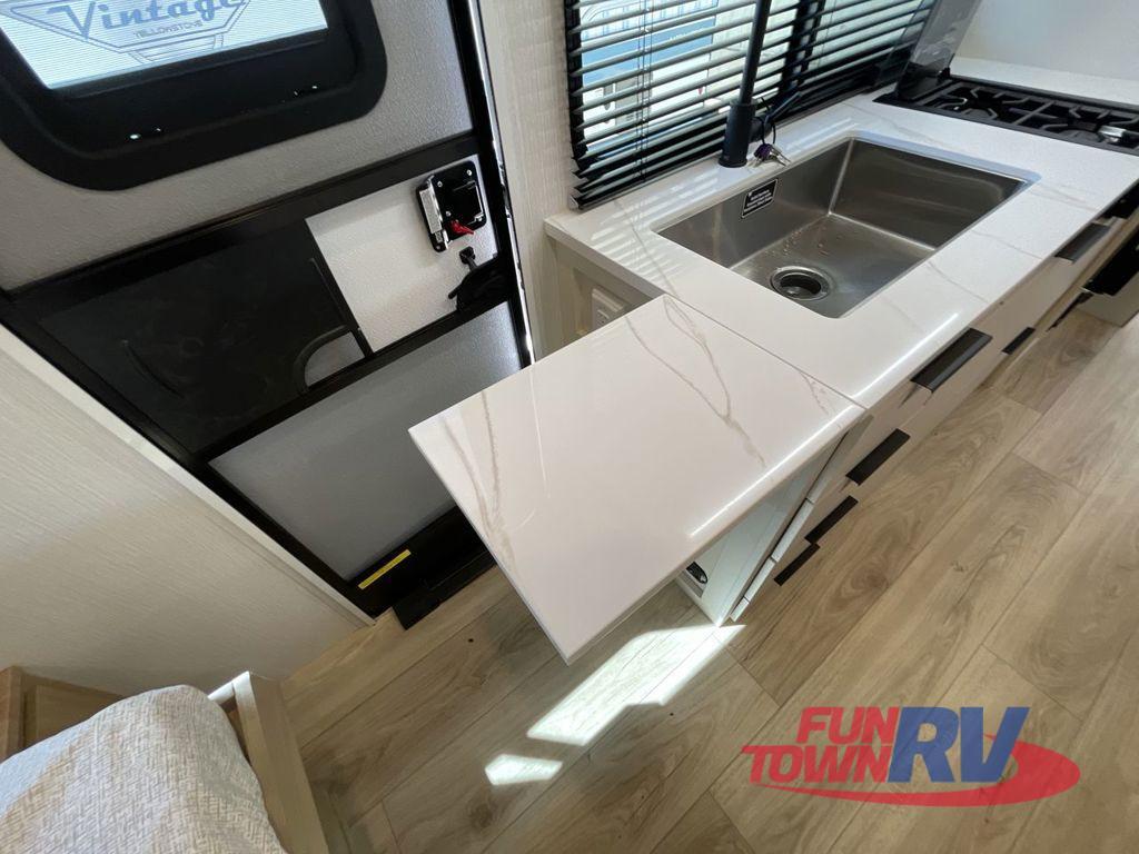 A photo of this 2026 Winnebago MICRO MINNIE