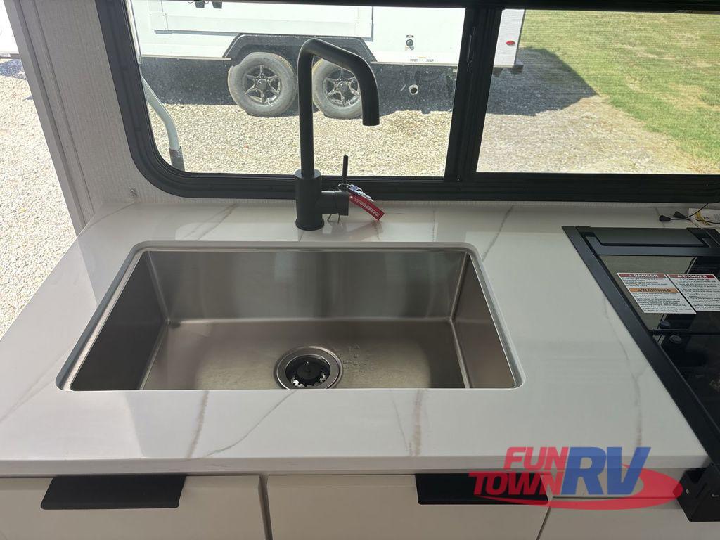 A photo of this 2026 Winnebago MICRO MINNIE