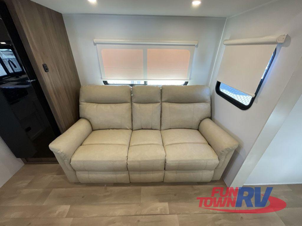 A photo of this 2026 Winnebago ACCESS