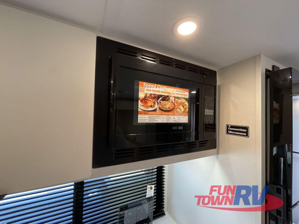 A photo of this 2026 Winnebago MICRO MINNIE
