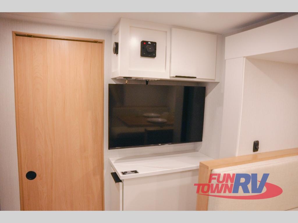 A photo of this 2026 Winnebago MICRO MINNIE