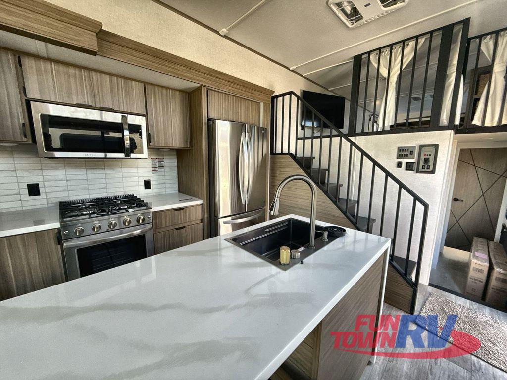 A photo of this 2025 Forest River Rv SALEM GRAND VILLA