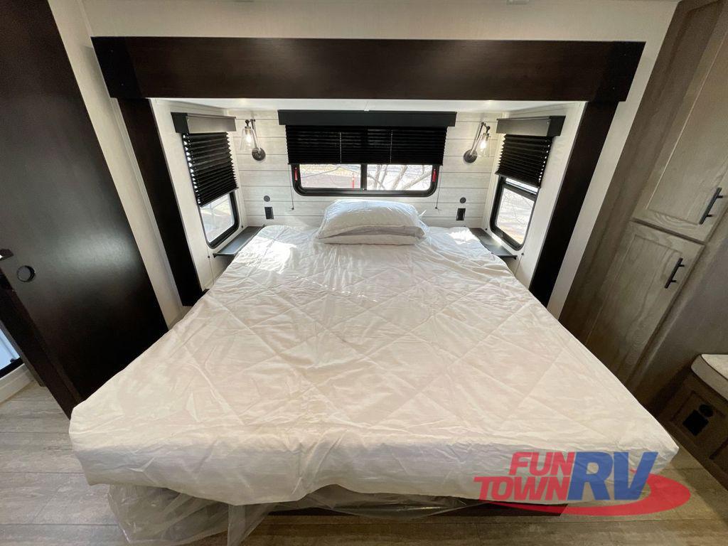 A photo of this 2025 Forest River RV Cherokee Arctic Wolf Suite 3800DECK