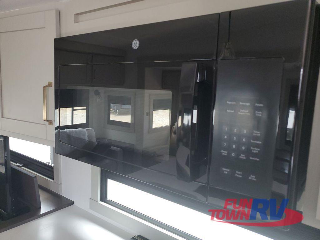 A photo of this 2026 Brinkley MODEL Z