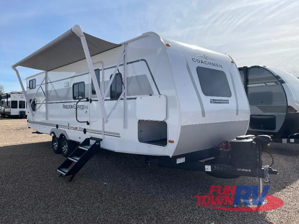 2026 C FREEDOM EXPRESS SELECT Travel Trailer RV