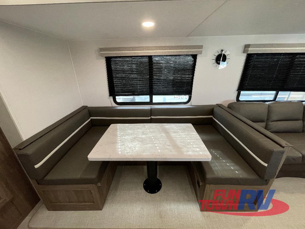 A photo of this 2026 Coachmen RV Freedom Express Select 29SE