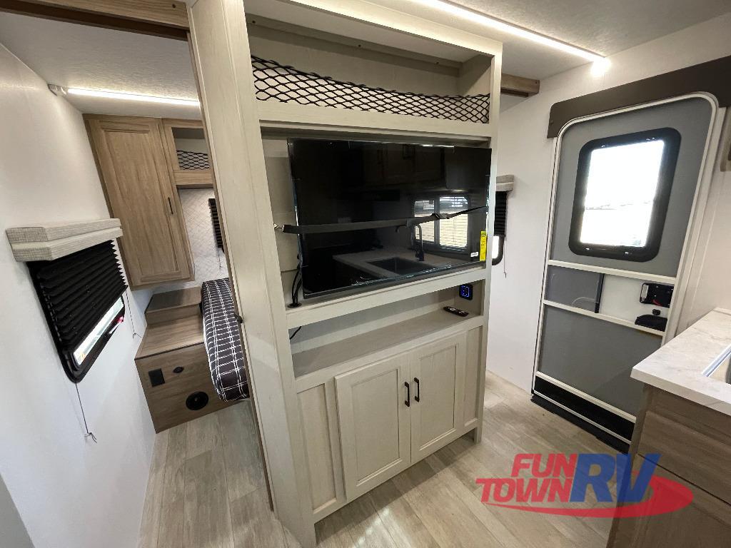 A photo of this 2026 Coachmen RV Freedom Express Select 29SE
