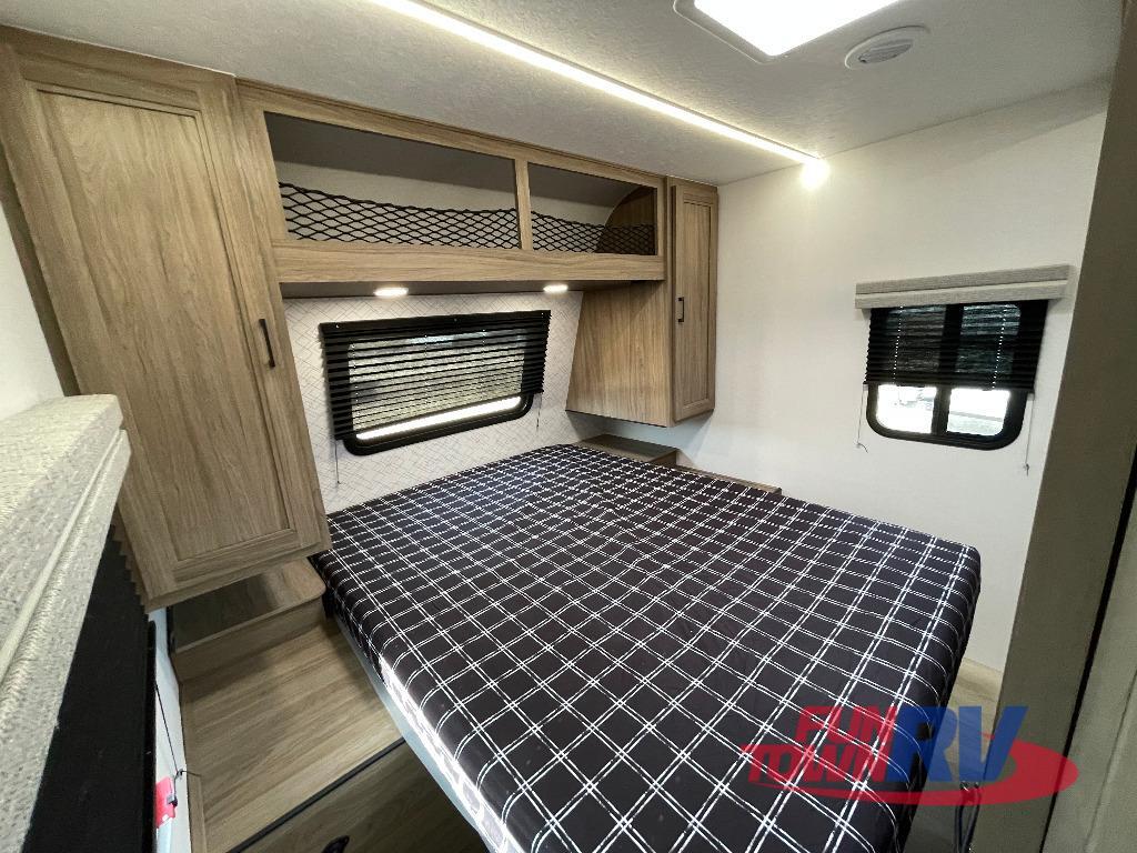 A photo of this 2026 Coachmen RV Freedom Express Select 29SE