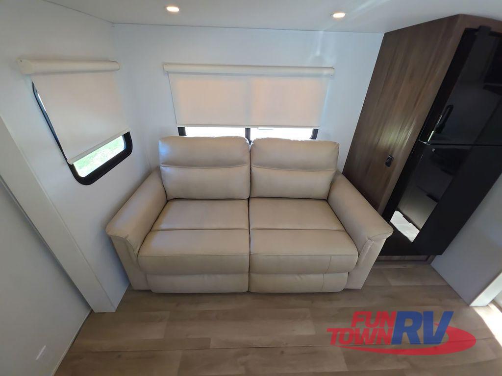 A photo of this 2026 Winnebago ACCESS