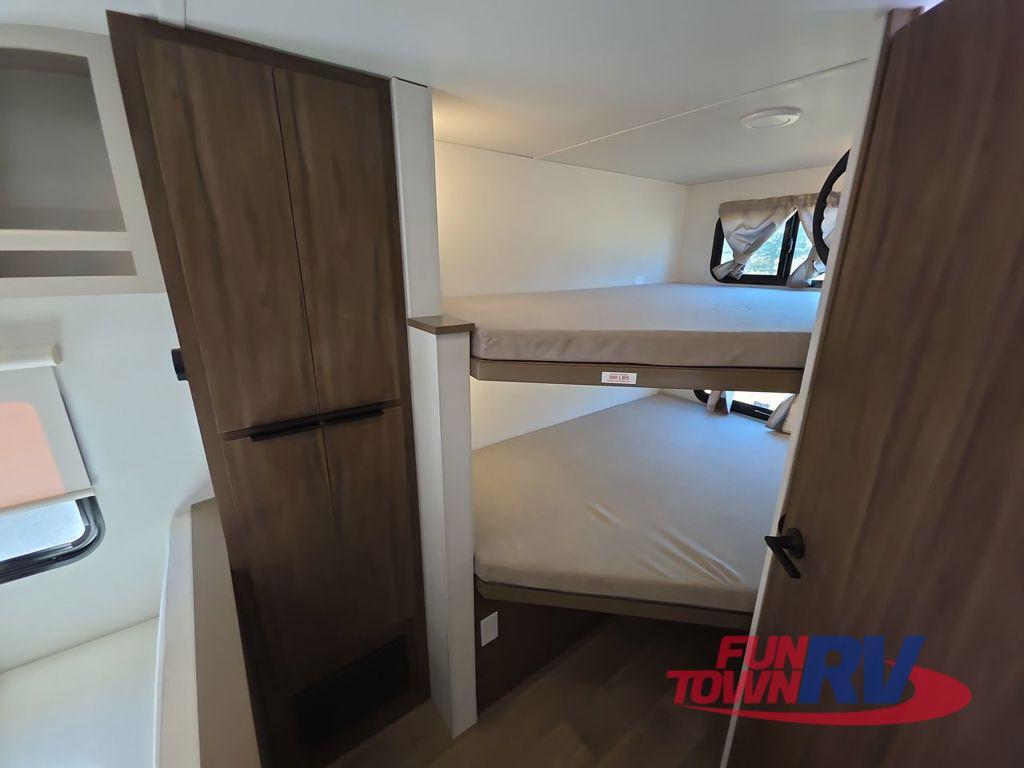 A photo of this 2026 Winnebago ACCESS