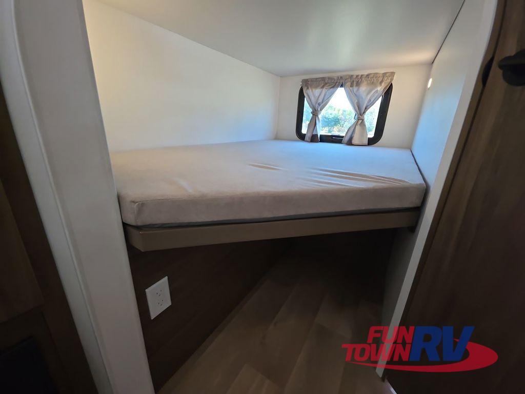 A photo of this 2026 Winnebago ACCESS