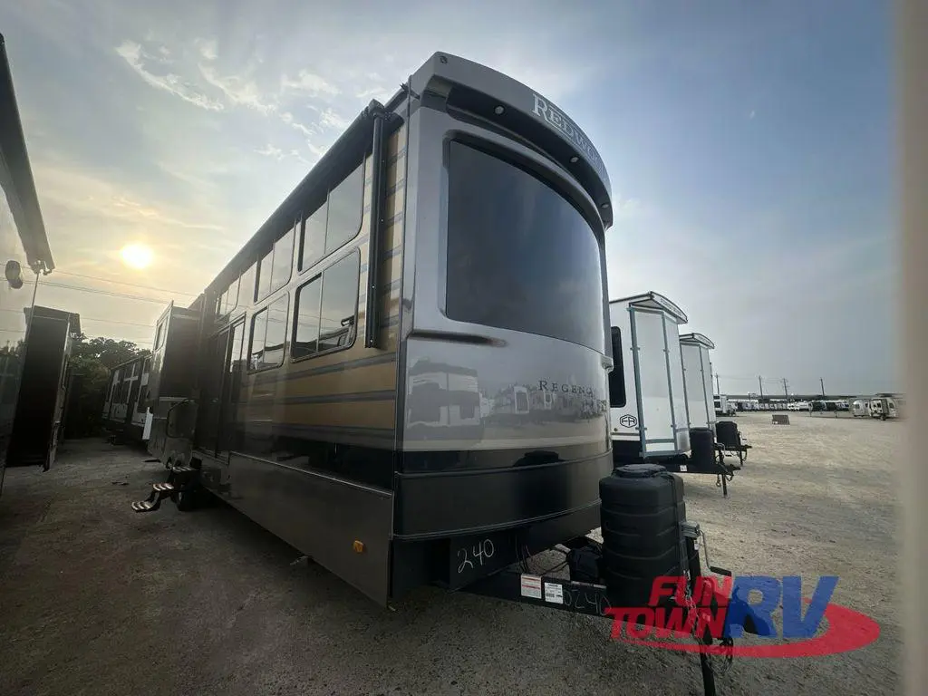 2025 R REGENCY Travel Trailer RV