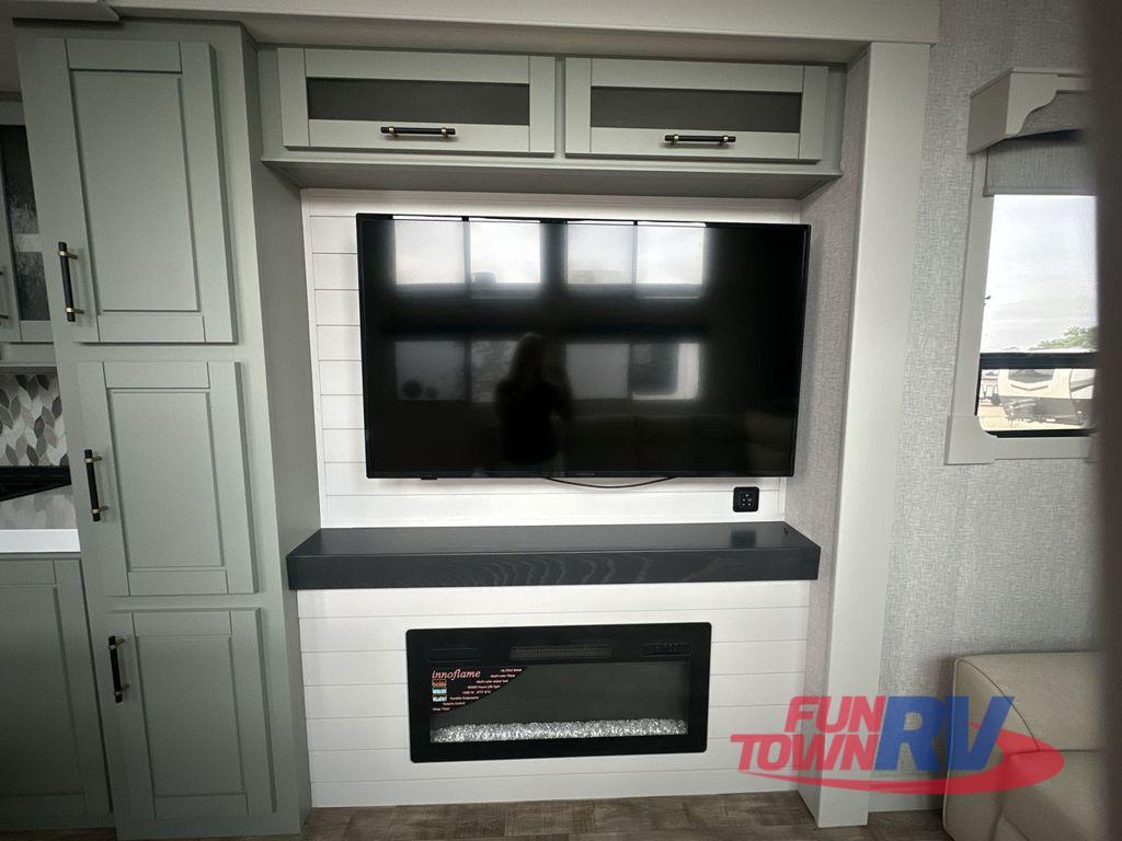 A photo of this 2025 Redwood RV Regency 3951BAM
