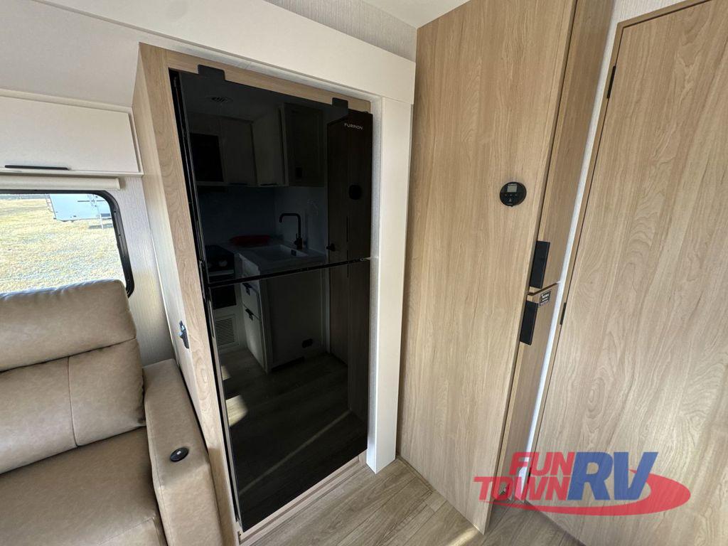 A photo of this 2026 Winnebago Thrive 25RLS