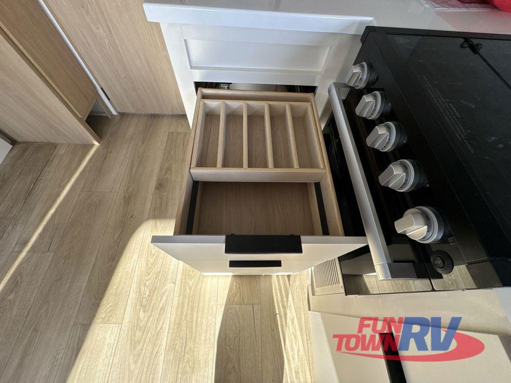A photo of this 2026 Winnebago Thrive 25RLS
