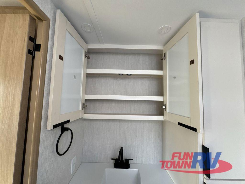 A photo of this 2026 Winnebago Thrive 25RLS