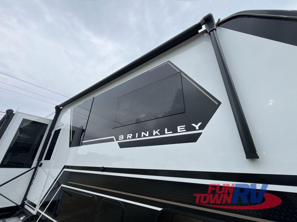 A photo of this 2026 Brinkley MODEL G