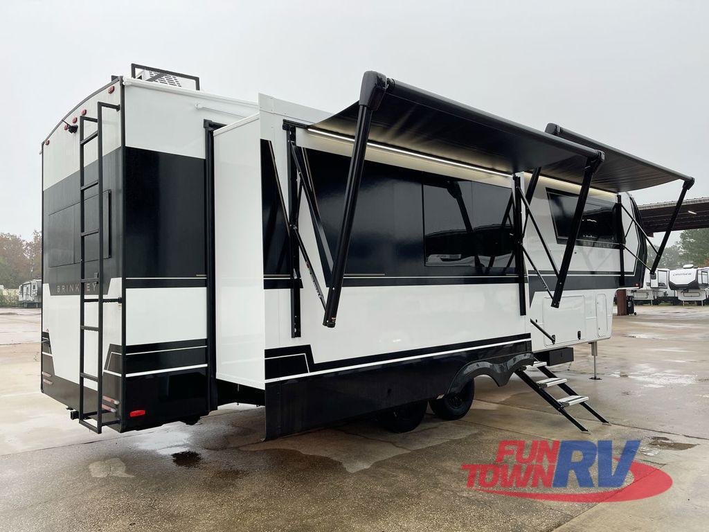 A photo of this 2026 Brinkley MODEL Z