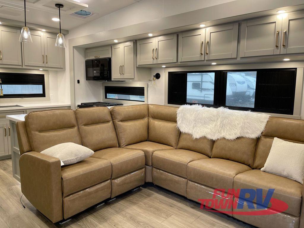 A photo of this 2026 Brinkley MODEL Z
